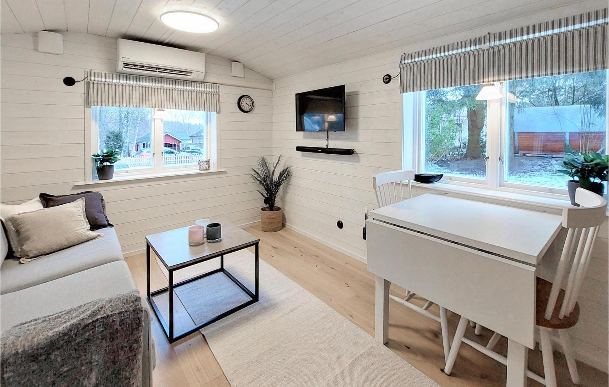 Lovely Home In Ludvigsborg With Kitchen Hörby Exterior foto